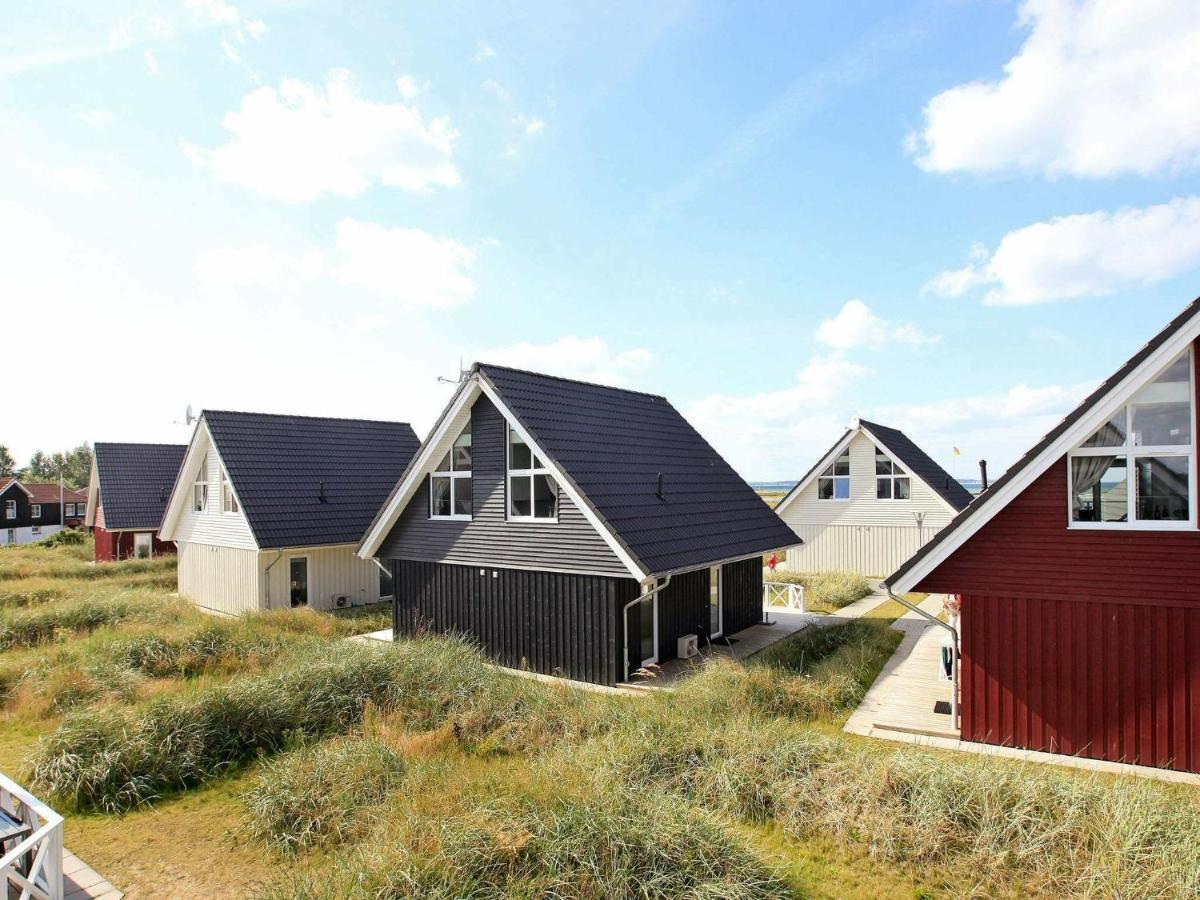 Two-Bedroom Holiday home in Wendtorf 3 Eksteriør billede