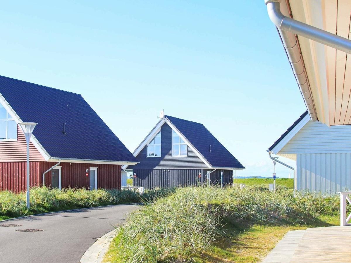 Two-Bedroom Holiday home in Wendtorf 3 Eksteriør billede